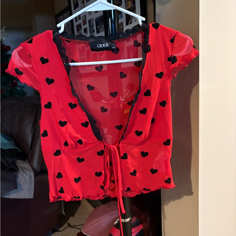 Cider Scarlet Top with Black Heart Accents